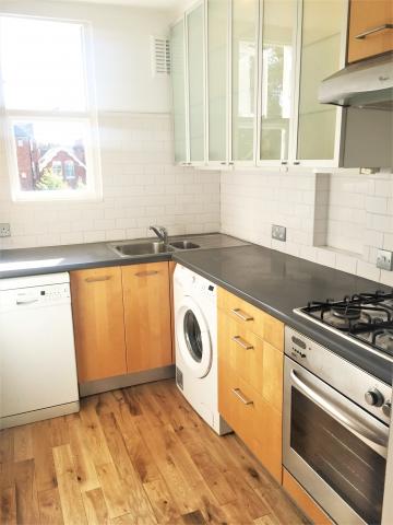 			2 Bedroom, 1 bath, 1 reception Flat			 Canfield Gardens, WEST HAMPSTEAD/FINCHLEY ROAD