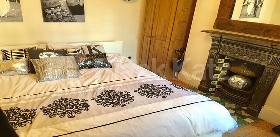 			LET , 3 Bedroom, 1 bath, 1 reception Apartment			 Latchmere Road, Clapham Junction