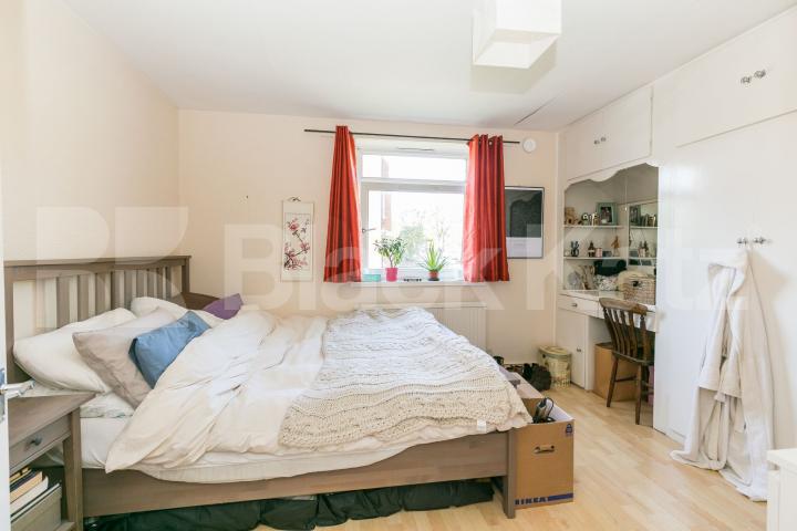 			Great Location!, 2 Bedroom, 1 bath, 1 reception Flat			 Crouch Hall Road, Crouch End