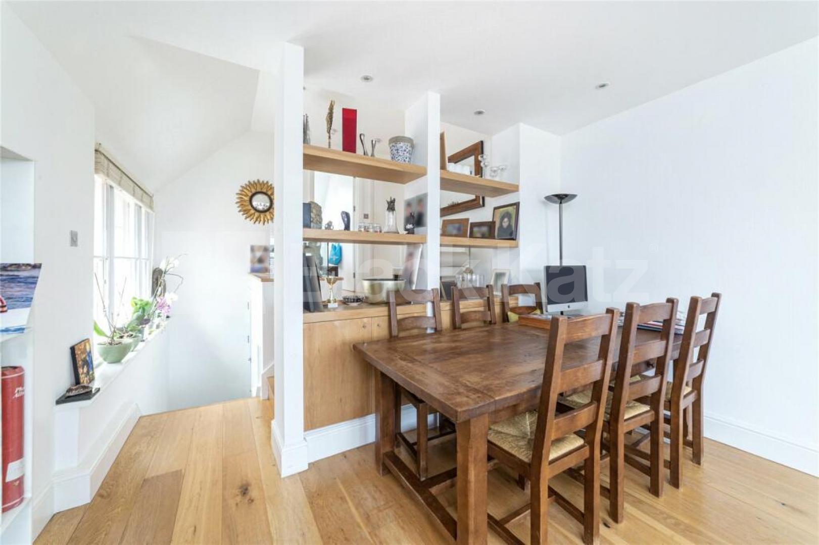 Beautiful two bed two bath in stunning location Ferncroft Avenue, Hampstead