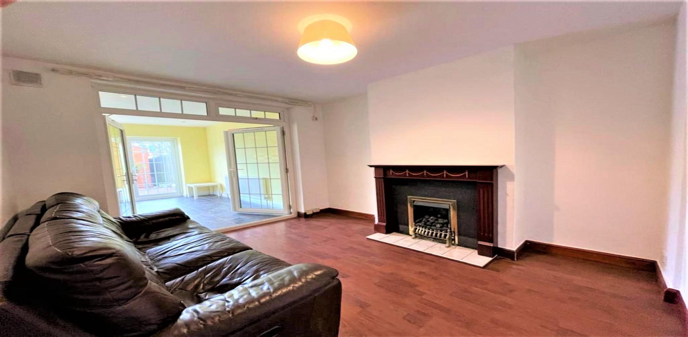 			5 Bedroom, 3 bath, 1 reception Semi-Detached House			 Rhyl Road, Perivale