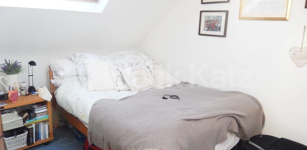 			NEW INSTRUCTION (Private Garden), 3 Bedroom, 1 bath, 1 reception Maisonette			 Jeddo Road, Shepherds Bush