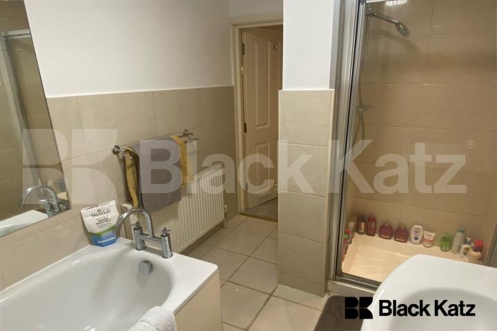 Split level four bedroom garden flat in the heart of Pimlico Lupus Street, Pimlico