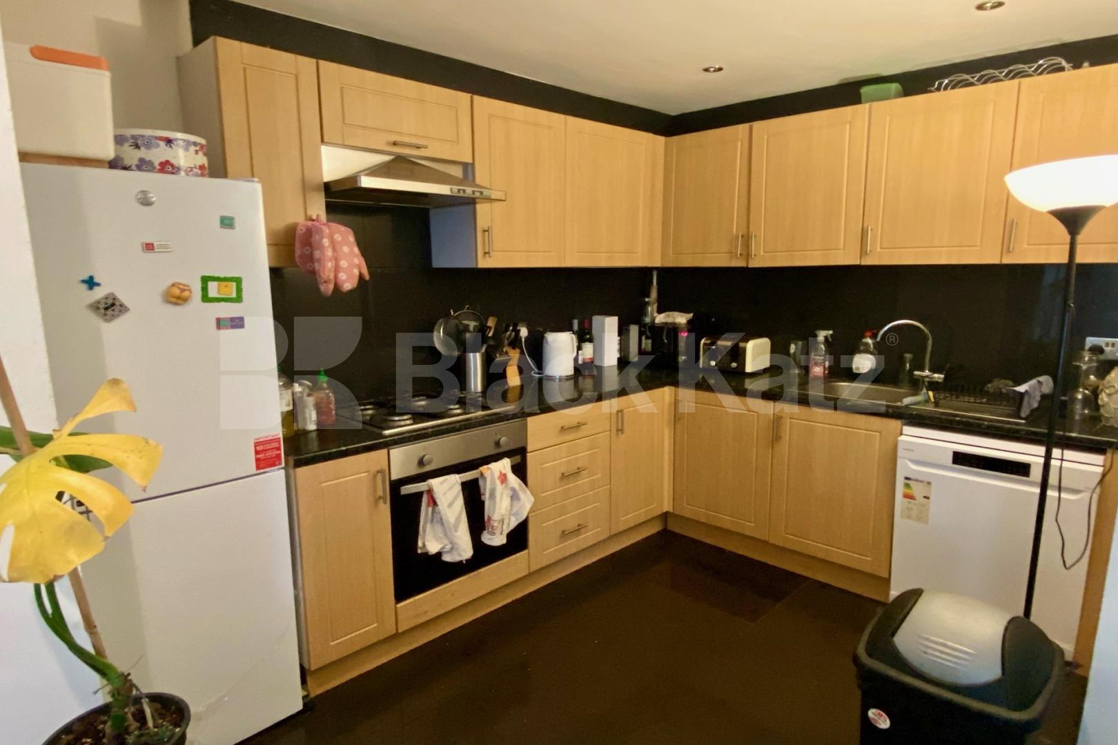 Stulish duplex apartment moments from the green open spaces of Clapham Common   Victoria Rise, Clapham Common