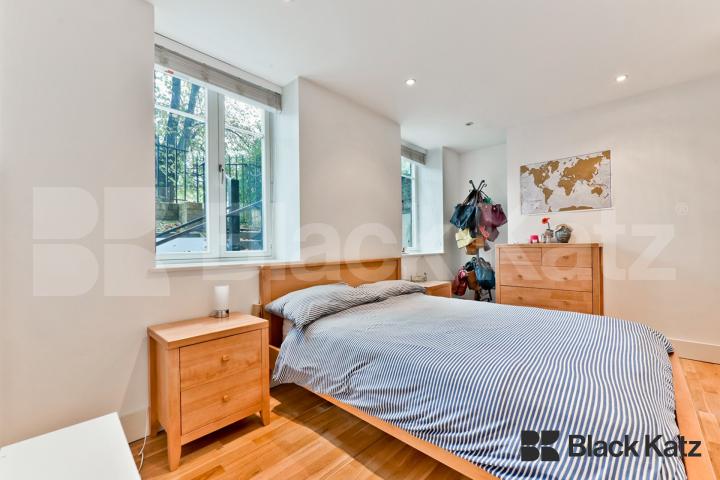 Charming apartment walking distance to Abbeville Village Elms Road, Clapham Common 