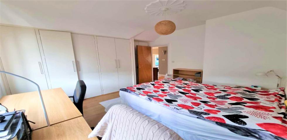 			2 Bedroom, 1 bath, 1 reception Flat			 Heathfield Park, WILLESDEN GREEN