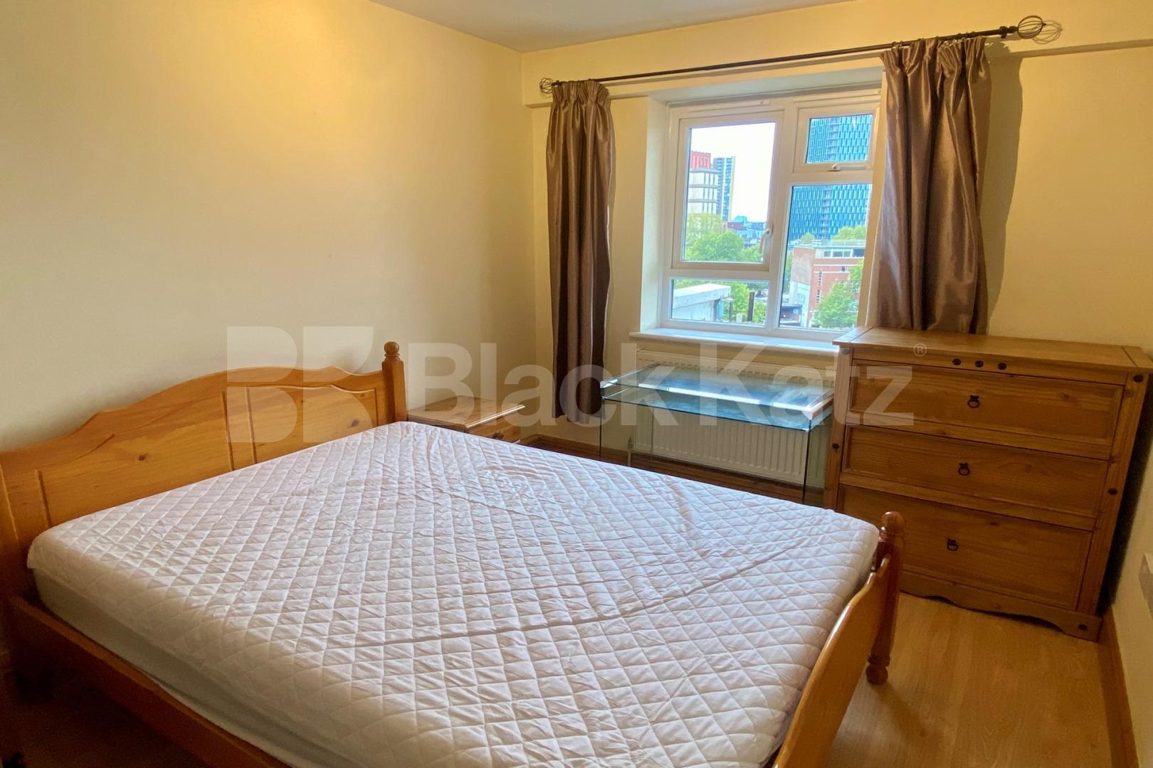 Superbly located with stunning views of the cityscape  Great Suffolk Street , Borough