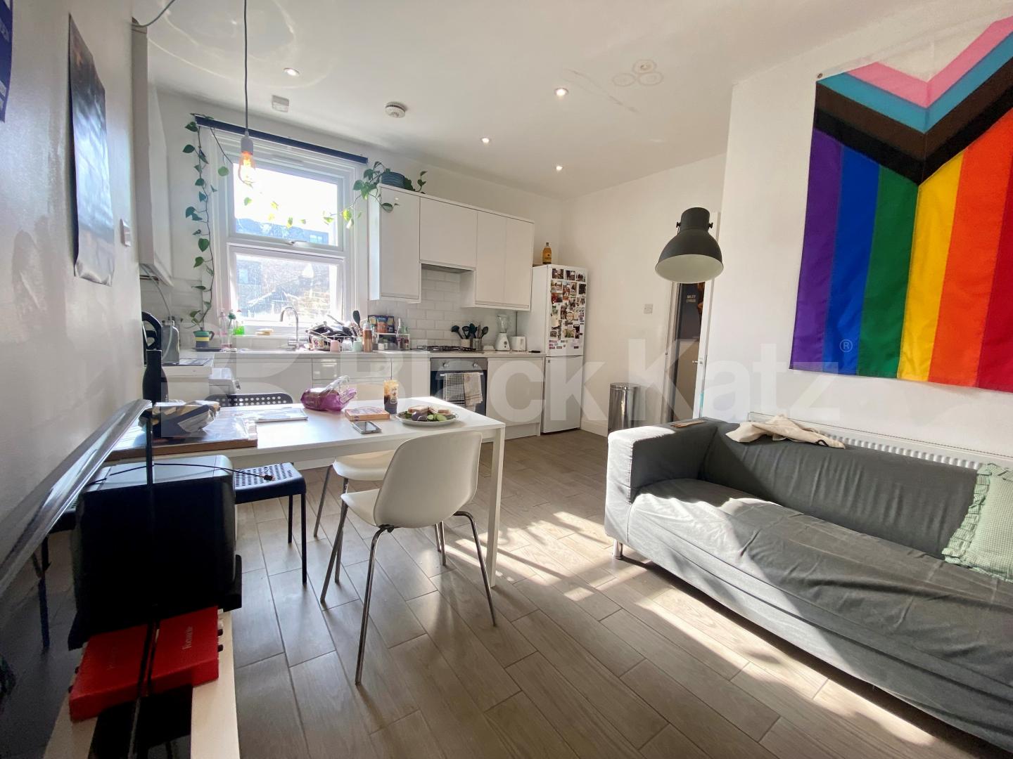 Superbly located three double bedroomed apartment  Walworth Road, Elephant and Castle