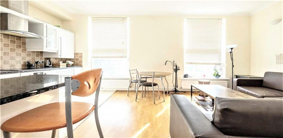 			2 Bedroom, 1 bath, 1 reception Flat			 Malvern Road, MAIDA VALE / QUEENS PARK