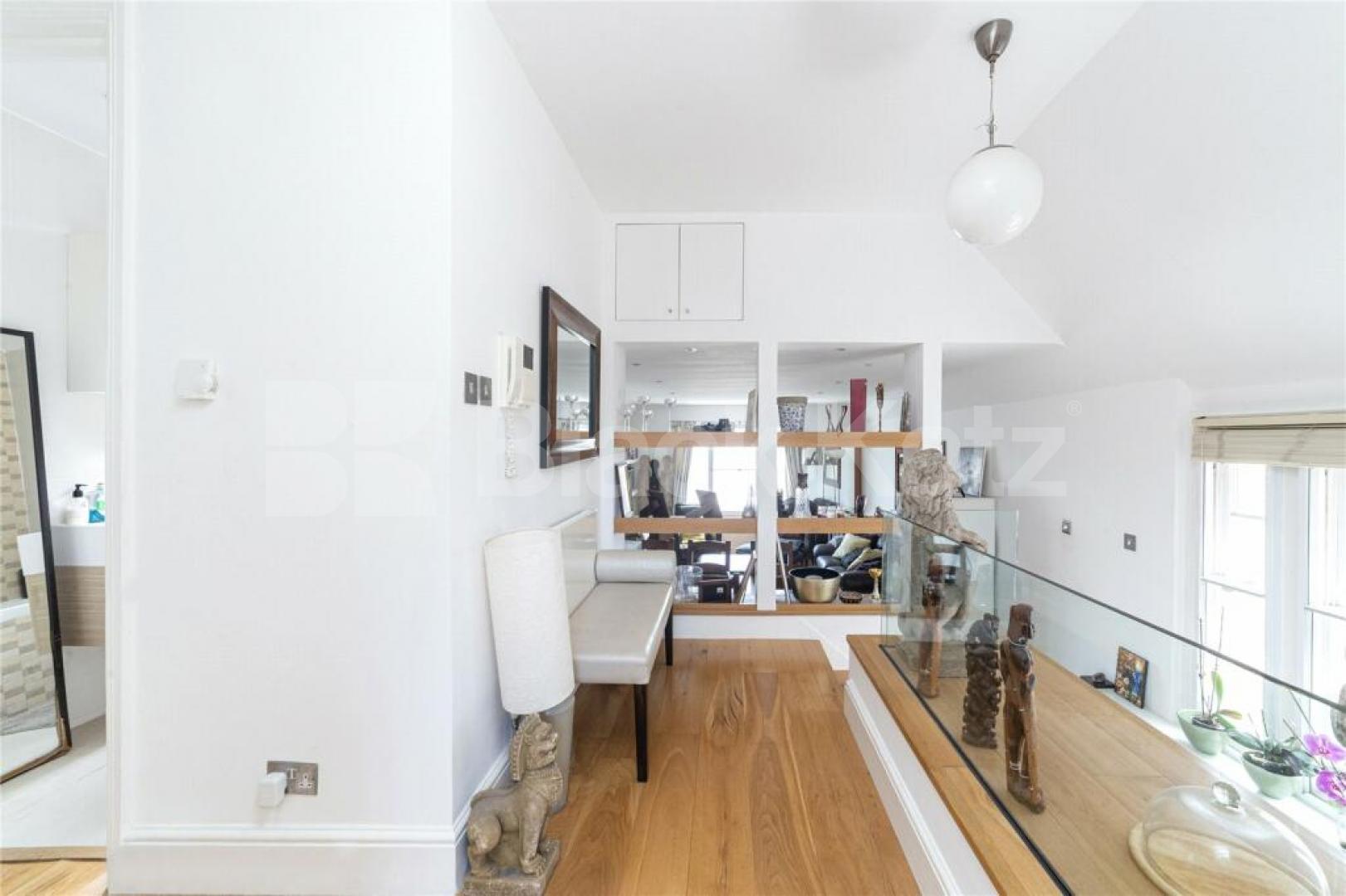 Beautiful two bed two bath in stunning location Ferncroft Avenue, Hampstead