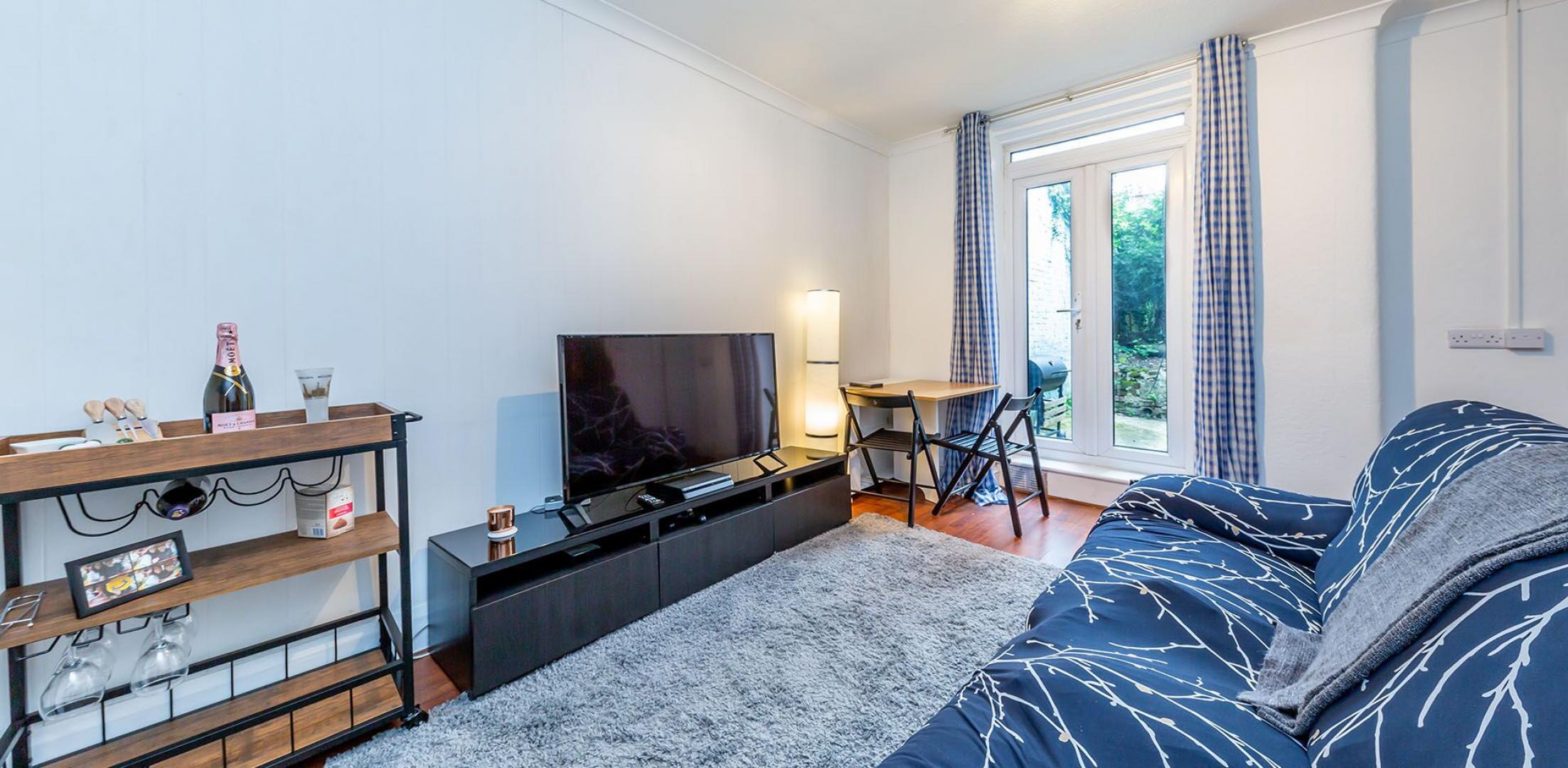 			1 Bedroom, 1 bath, 1 reception Ground Floor Flat			 Firs Avenue , Muswell Hill N10