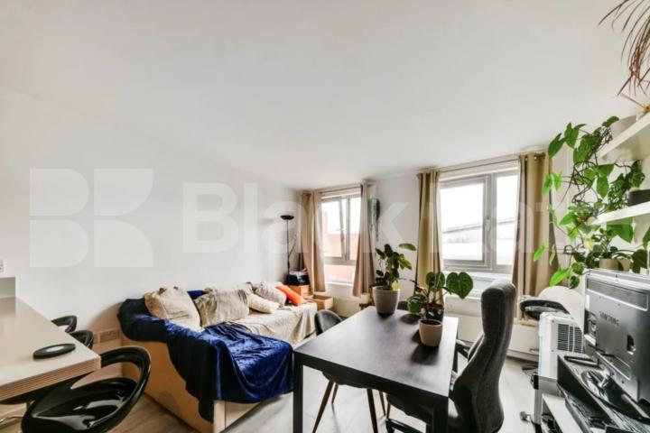 2 bed 2 bath within a secure development with concierge  Eden Grove, Holloway