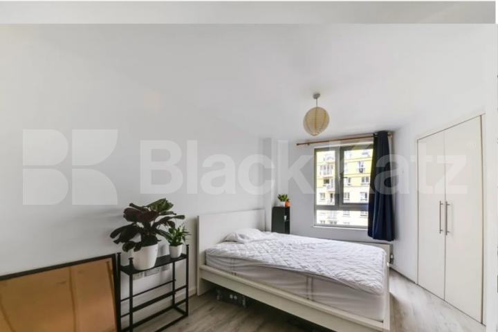 2 bed 2 bath within a secure development with concierge  Eden Grove, Holloway