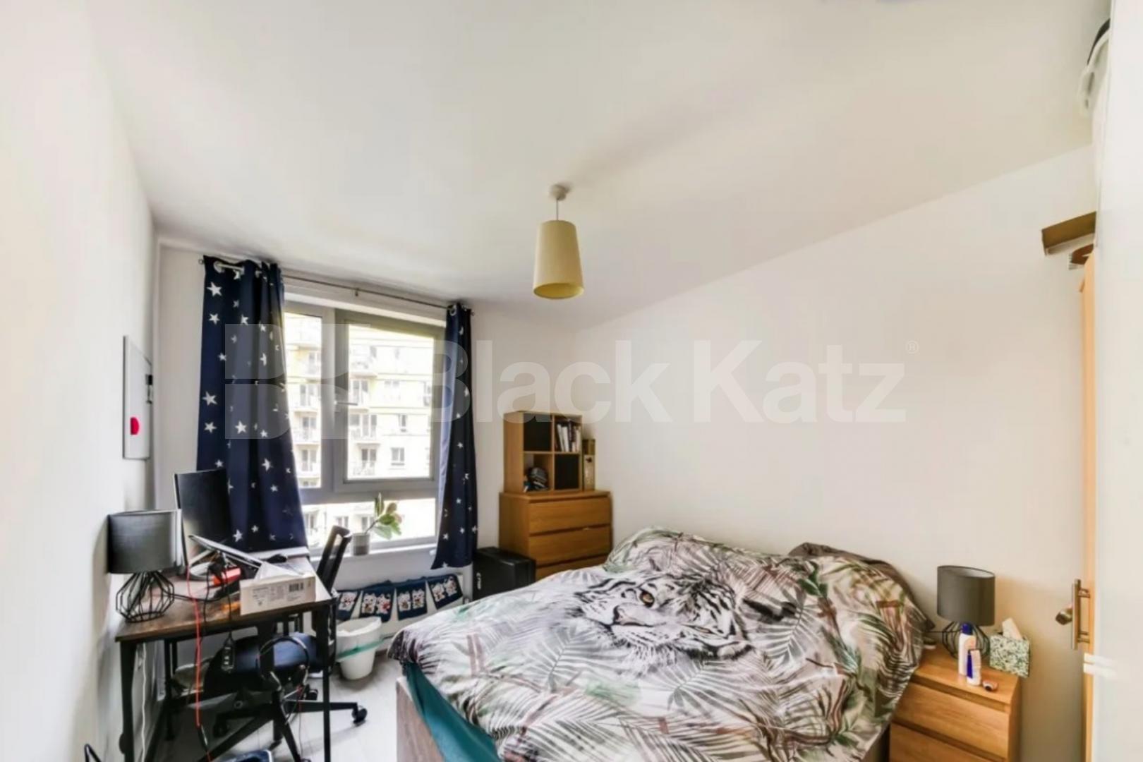 2 bed 2 bath within a secure development with concierge  Eden Grove, Holloway