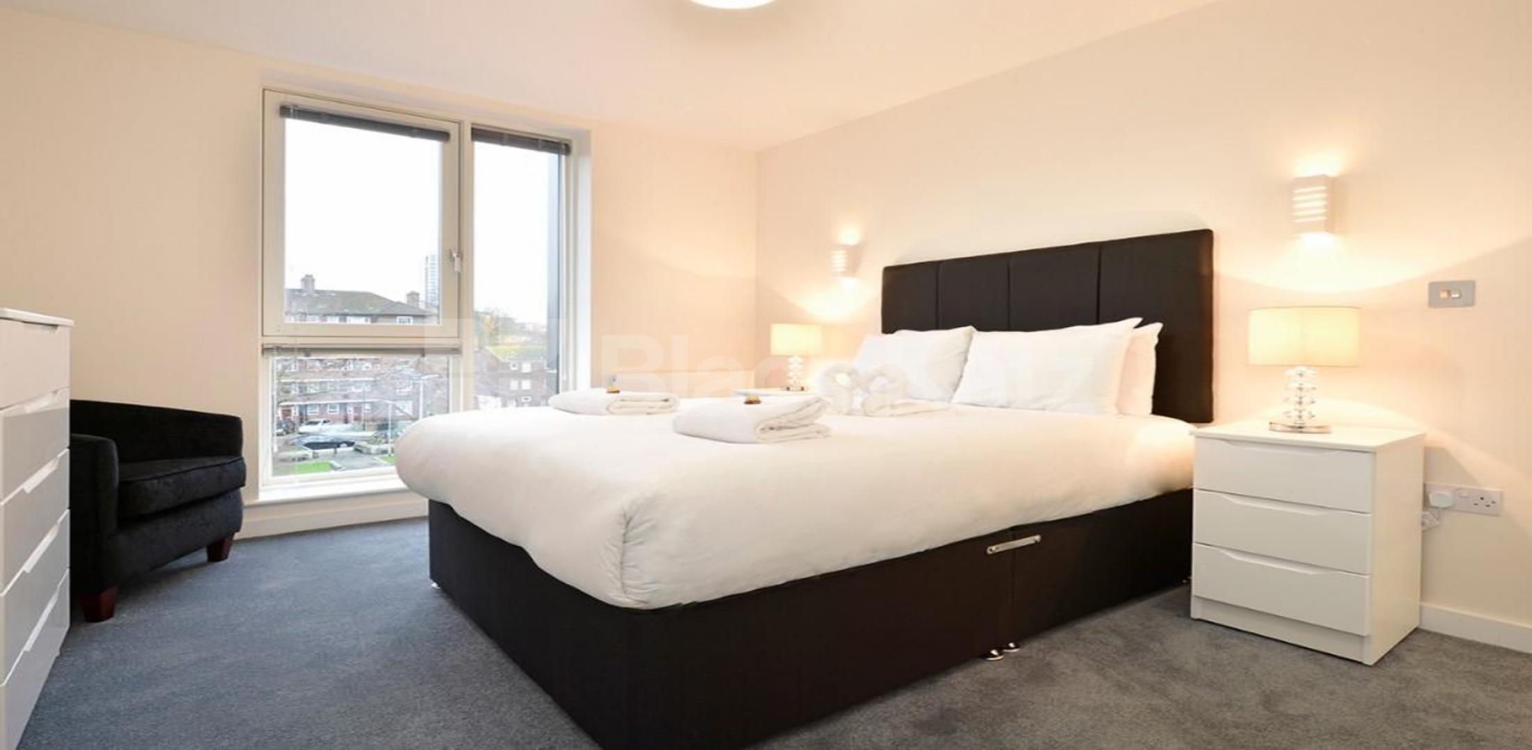 			A MUST SEE, 3 Bedroom, 1 bath, 1 reception Apartment			 Heneage Street E1, Aldgate / Liverpool street