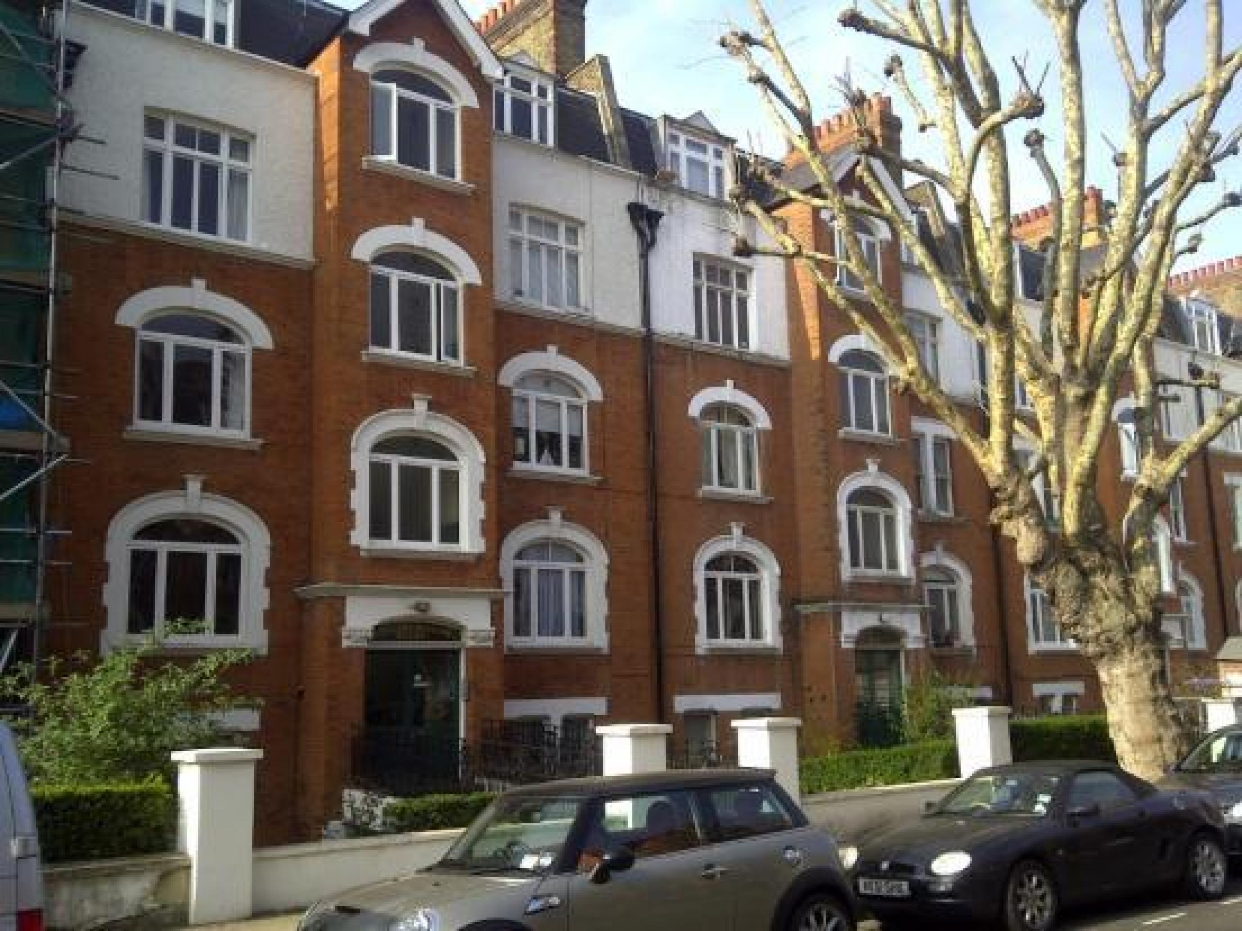 			NEW INSTRUCTION!, 2 Bedroom, 1 bath, 1 reception Flat			 Widley Road, MAIDA VALE W9