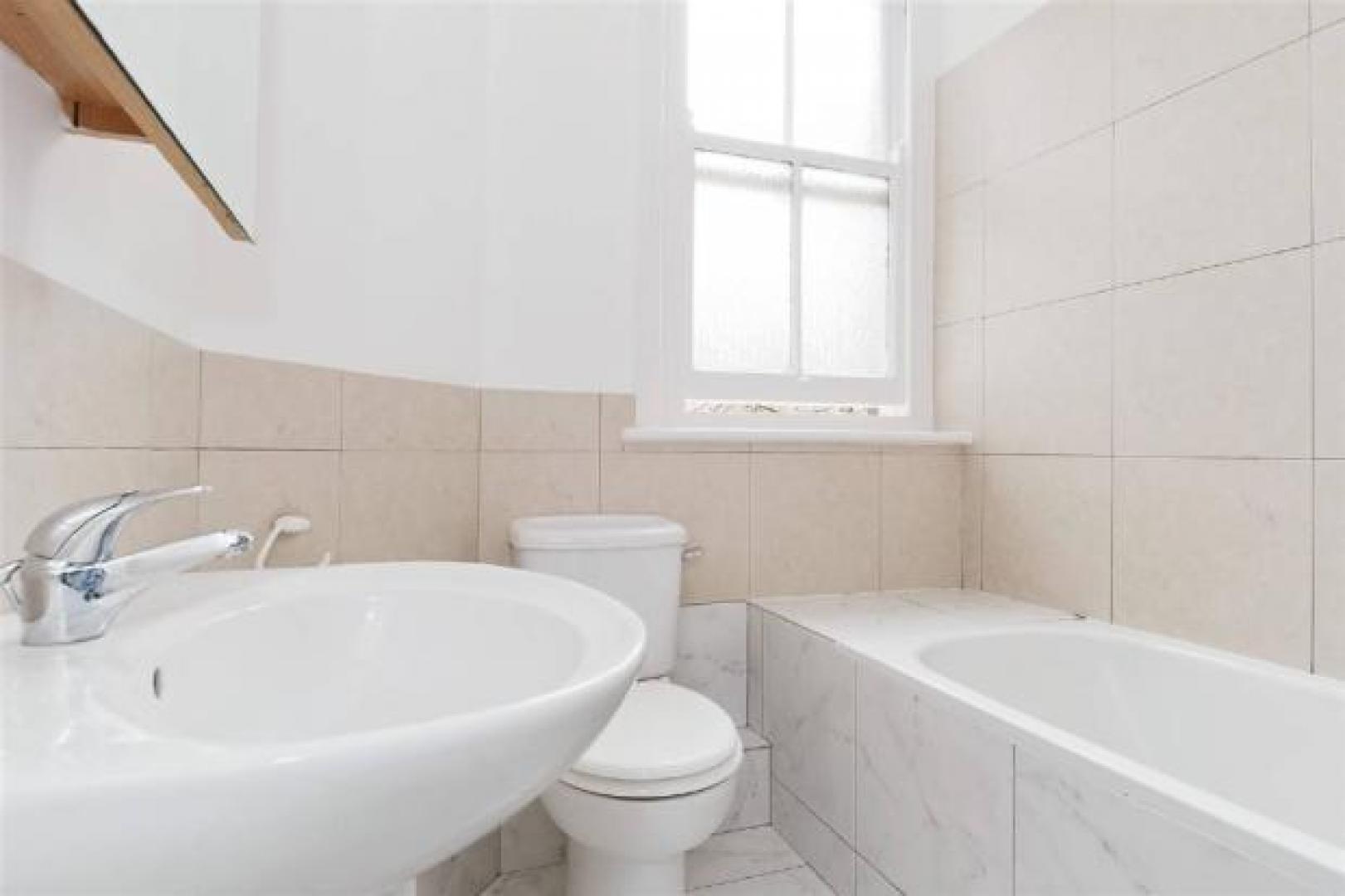 			NEW INSTRUCTION!, 2 Bedroom, 1 bath, 1 reception Flat			 Widley Road, MAIDA VALE