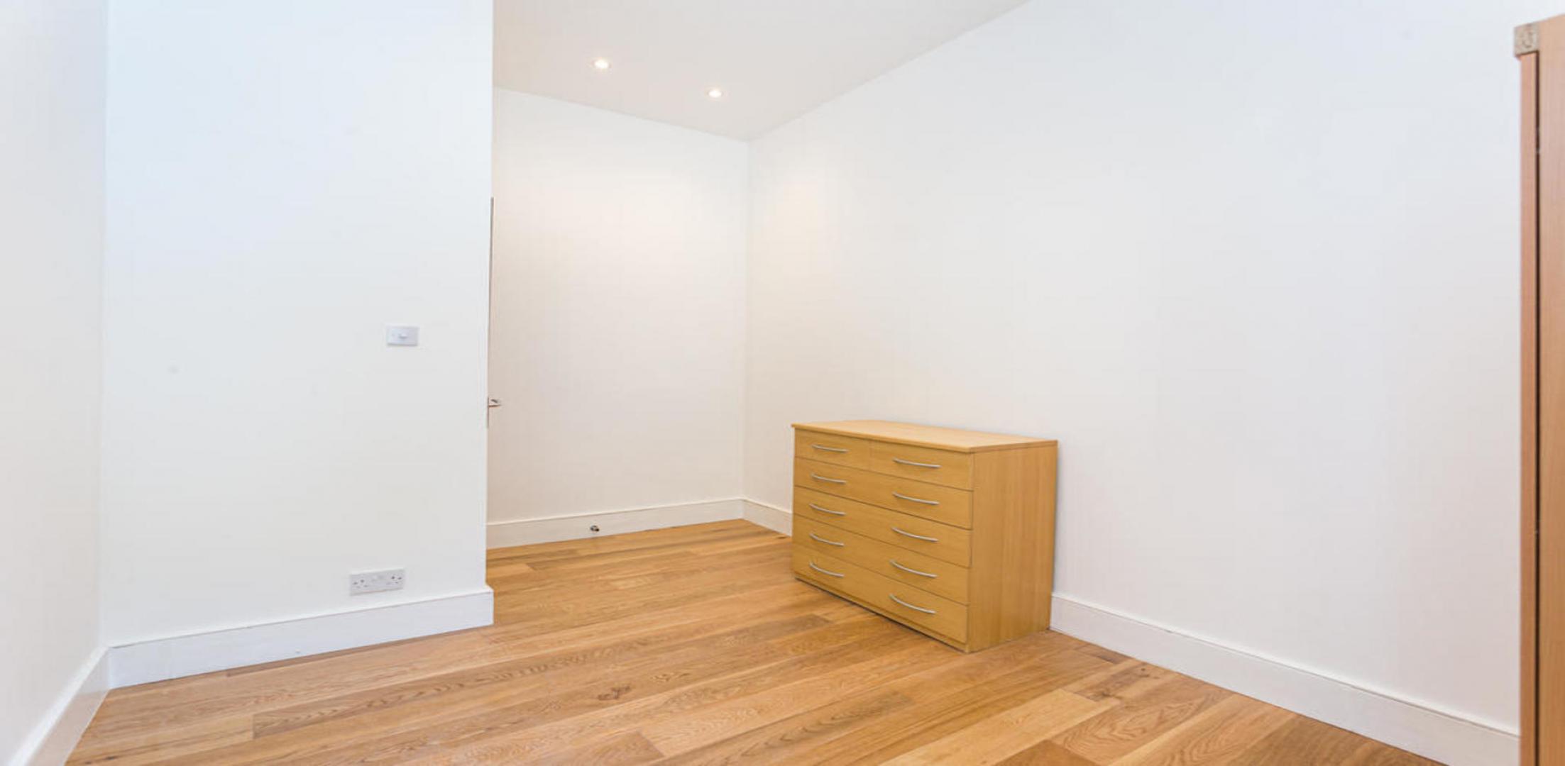 			NEW INSTRUCTION, 2 Bedroom, 1 bath, 1 reception Flat			 South Hill Park, HAMPSTEAD