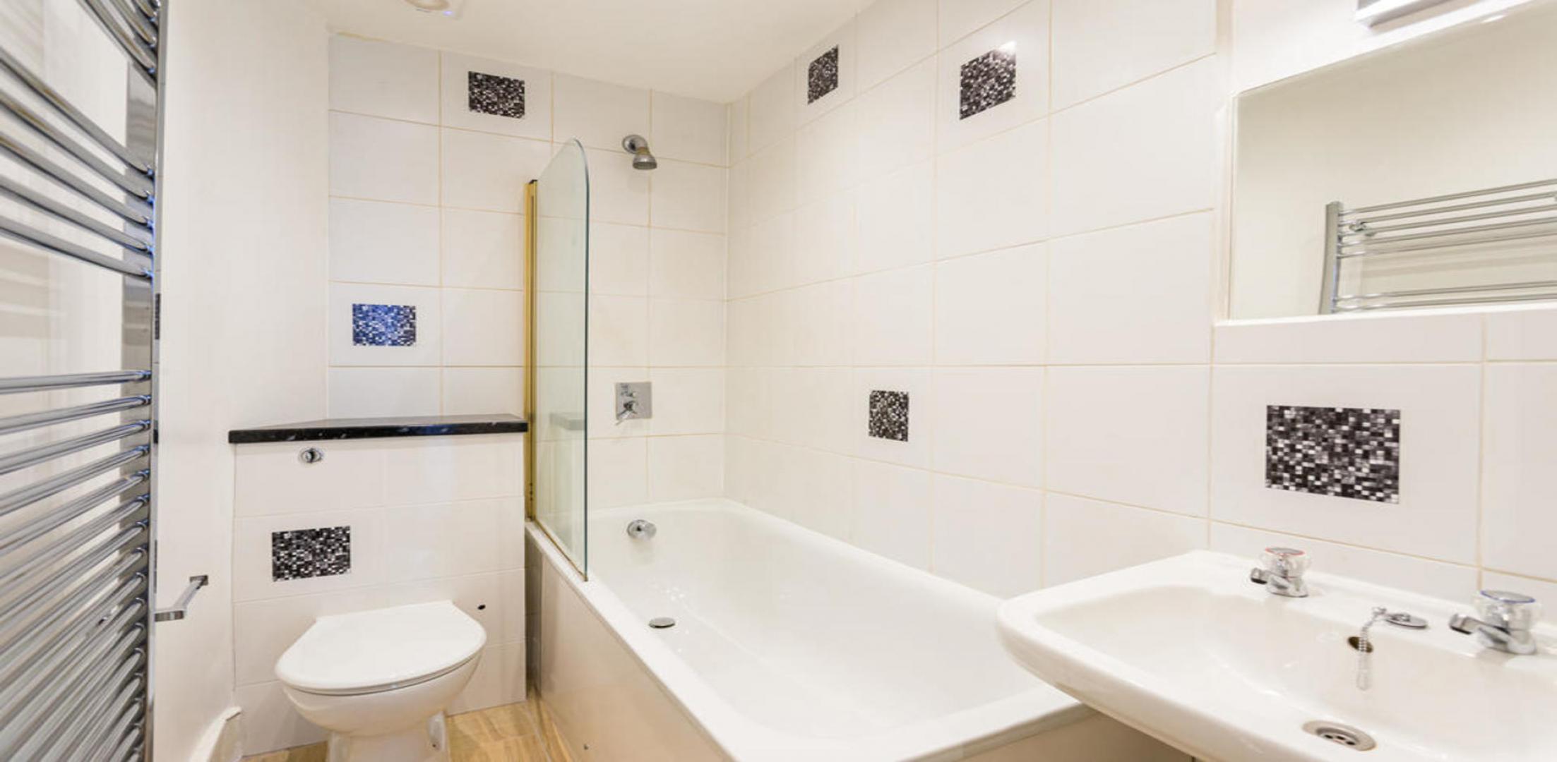 			NEW INSTRUCTION, 2 Bedroom, 1 bath, 1 reception Flat			 South Hill Park, HAMPSTEAD