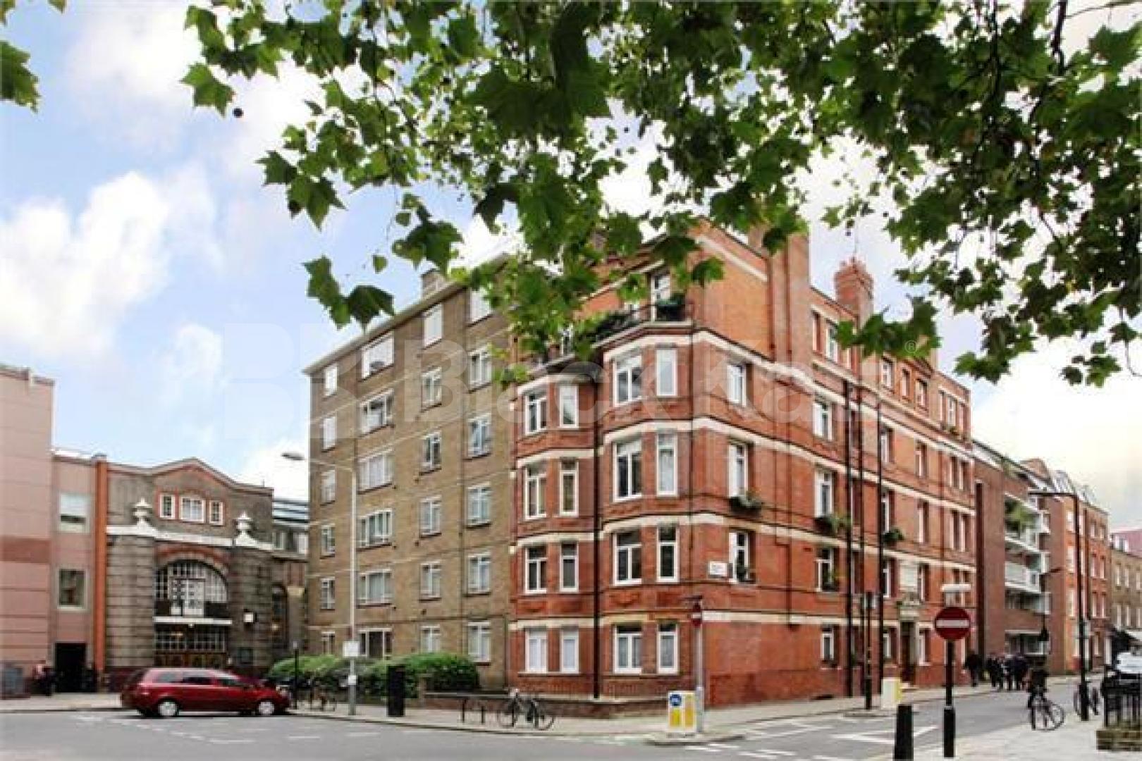 			Location! Location! Location!, 1 Bedroom, 1 bath, 1 reception Apartment			 Red Lion Square, HOLBORN