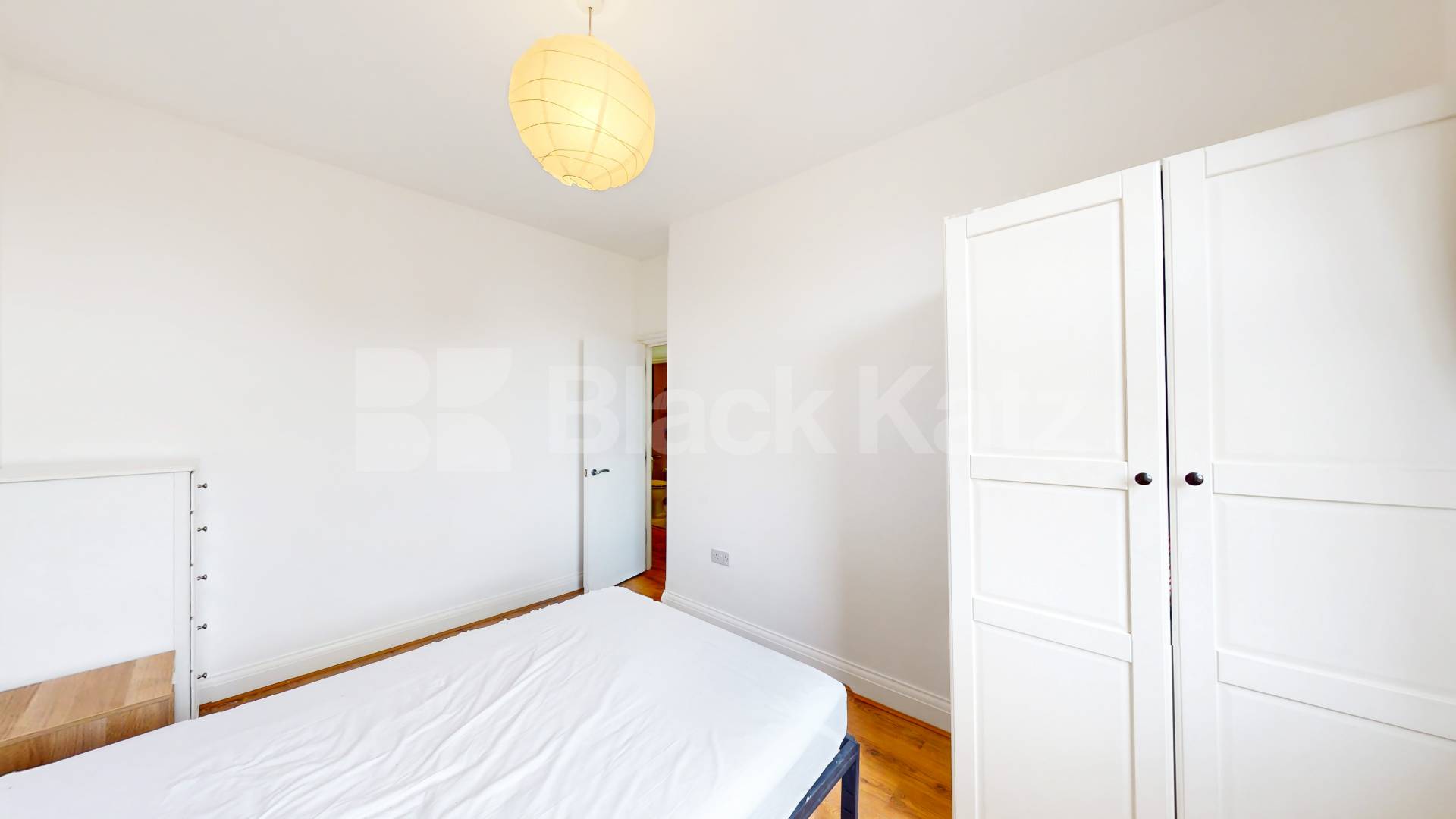 We are delighted to present this fantastic and well-proportioned two bedroom apartment, ideally located in the heart of Cricklewood.Situated on the first floor of a well-maintained period building, the property boasts a bright and spacious reception  Cricklewood Broadway, London, NW2,  London