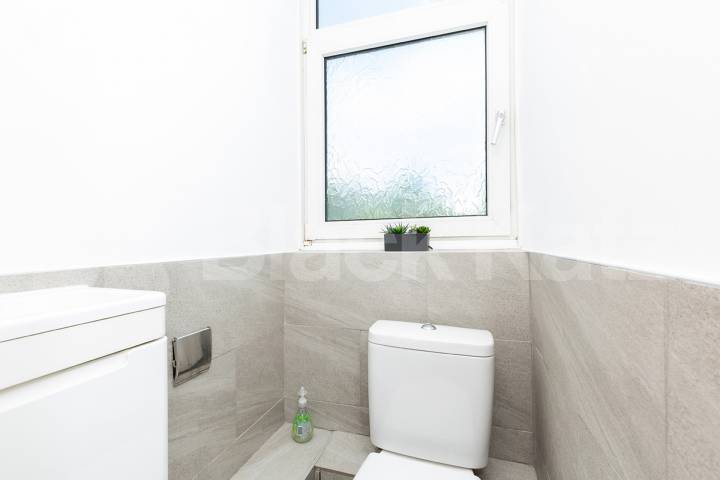 Modern three double bedroom flat arranged over two floors with Balcony Rowstock Gardens, Camden Borders 