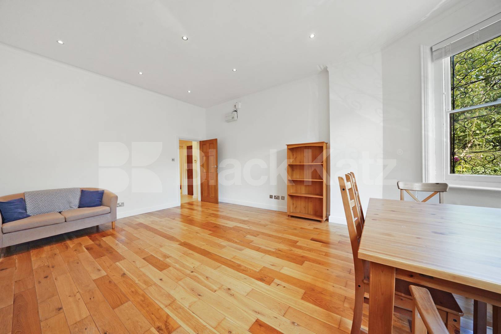 A spacious and well-presented one-bedroom flat available to rent on the popular Teignmouth Road, NW2 Teignmouth Road, London, NW2,  London