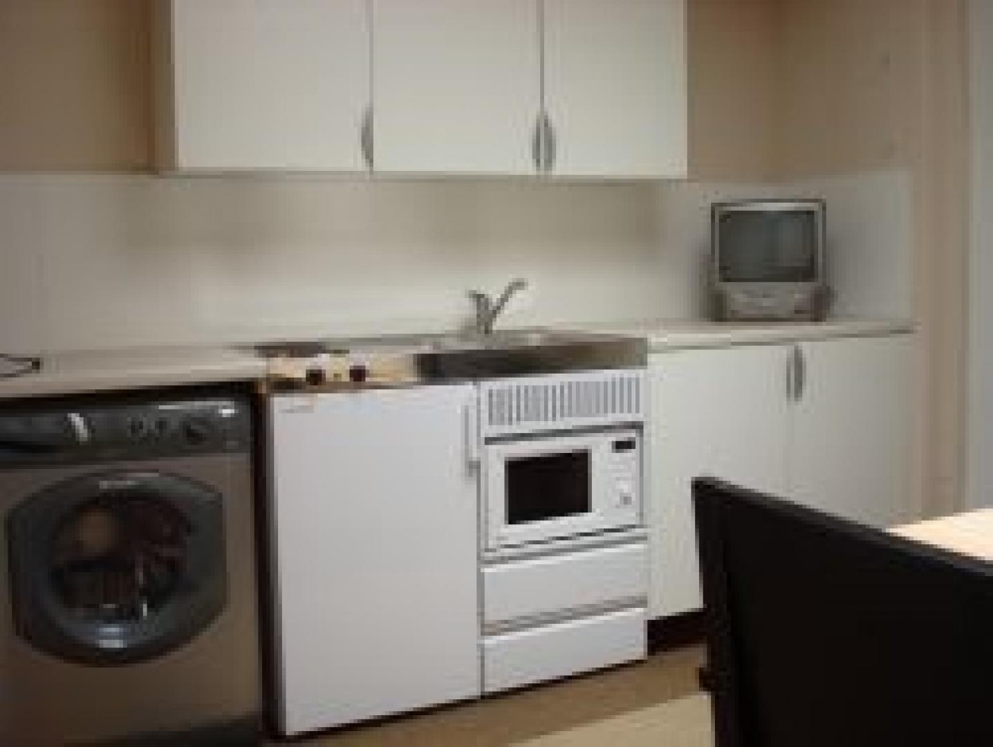 			1 Bedroom, 1 bath, 1 reception Flat			 Adelaide Road, BELSIZE PARK/CHALK FARM NW3