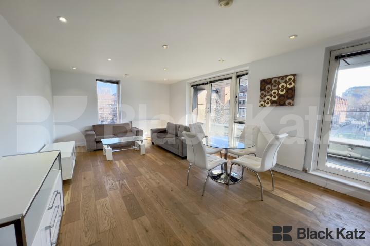 Luxury, generous apartment moments from Brick Lane  Cityscape Apartments, Spitafields