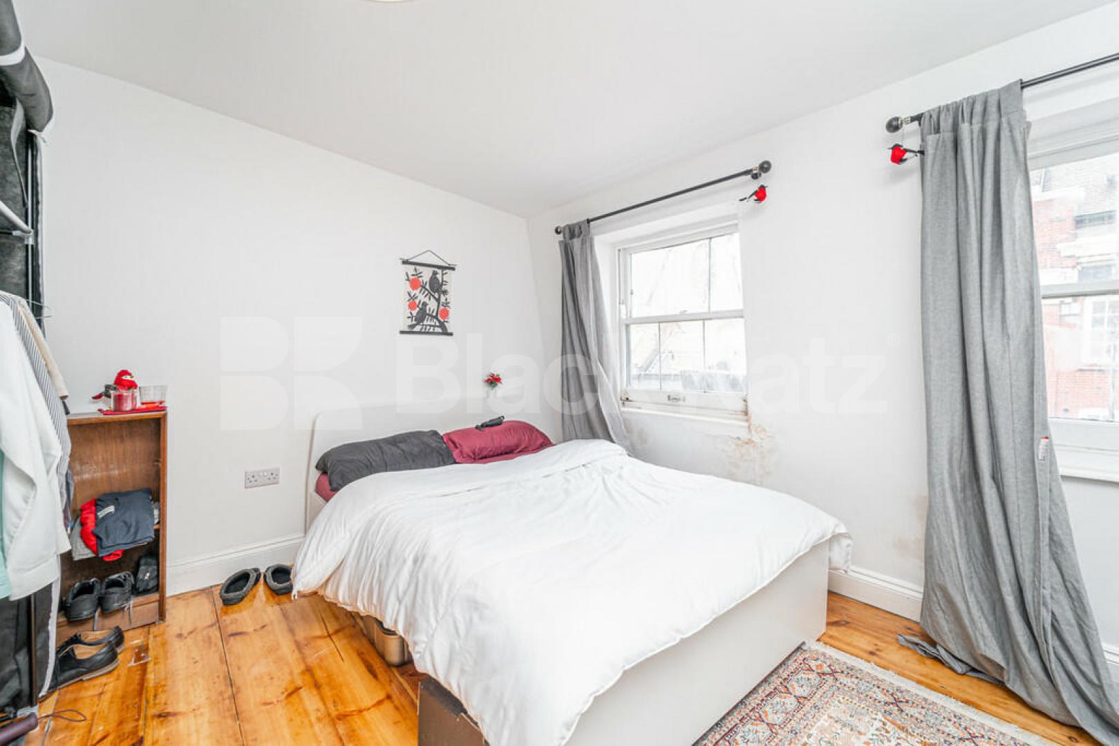 5 bedroom house with lounge and 2 bathrooms Kings Cross Road, Kings Cross 