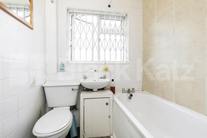 			2 Bedroom, 1 bath, 1 reception 			 Sherriff Road, Sherriff Court Sherriff Road, NW6,  Sherriff Court Sherriff Road
