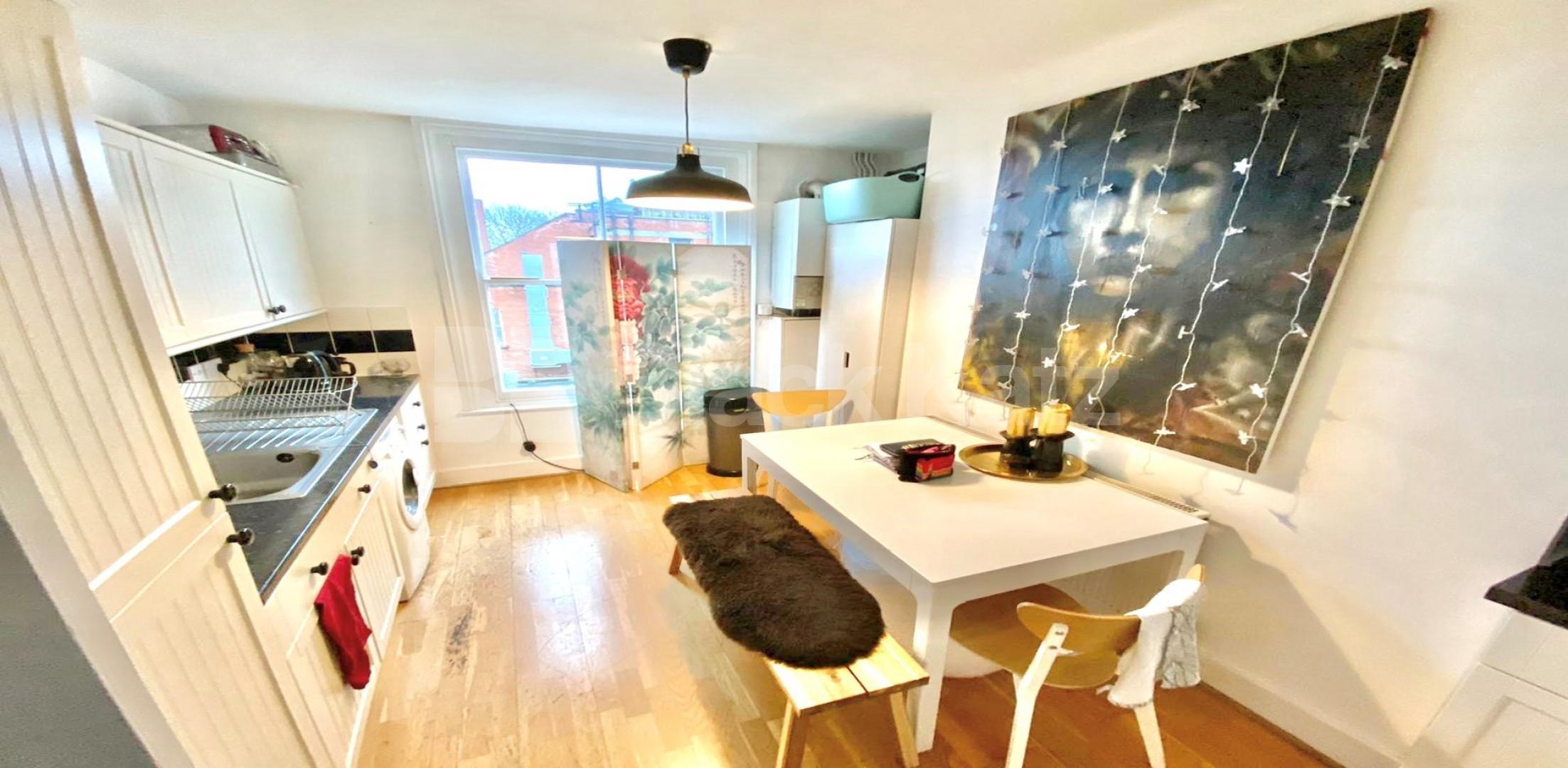 			2 Bedroom, 1 bath, 1 reception Flat			 The Broadway, Crouch End