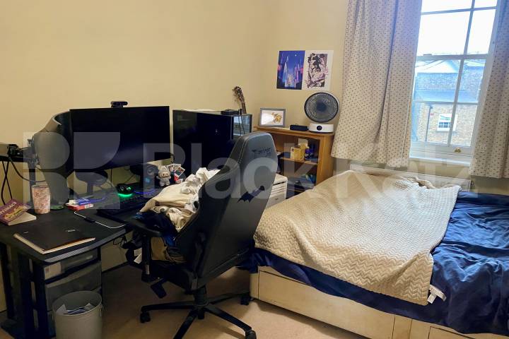 Spacious top floor four bedroom flat in beautiful Victorian building Lupus Street, Pimlico