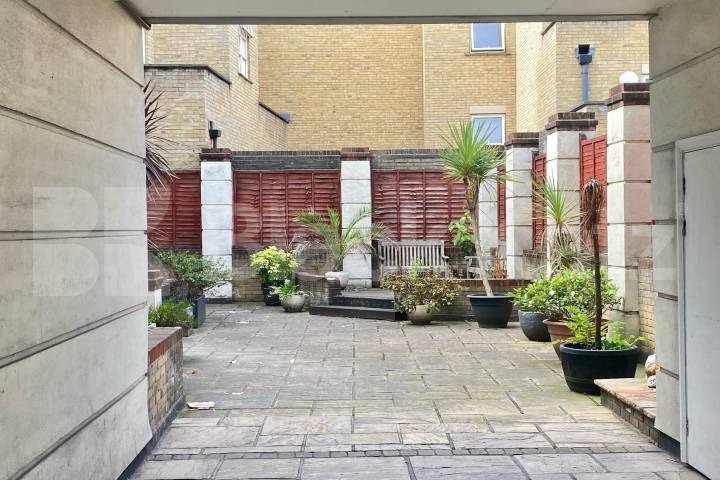 Recently redecorated & located in this highly desirable private development Marcia Road , Tower Bridge