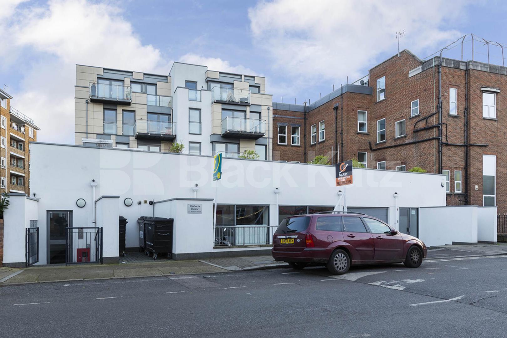 Stunning Two Double Bedroom, one Bathroom Apartment with Balcony – Hoxton Mintern Street, Old Street - Shoreditch