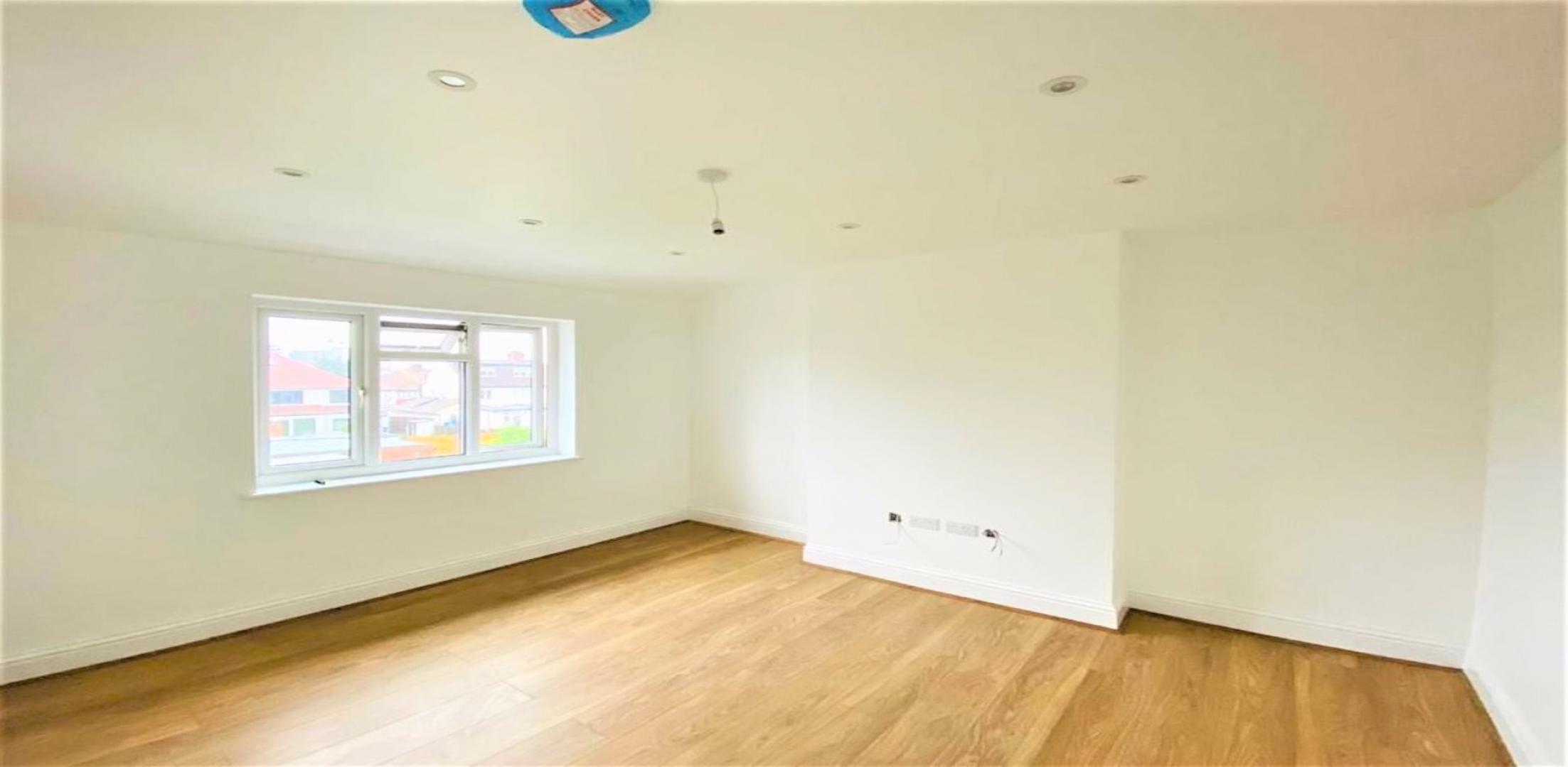 			5 Bedroom, 2 bath, 1 reception Semi-Detached House			 Clifford Way, Dollis Hill
