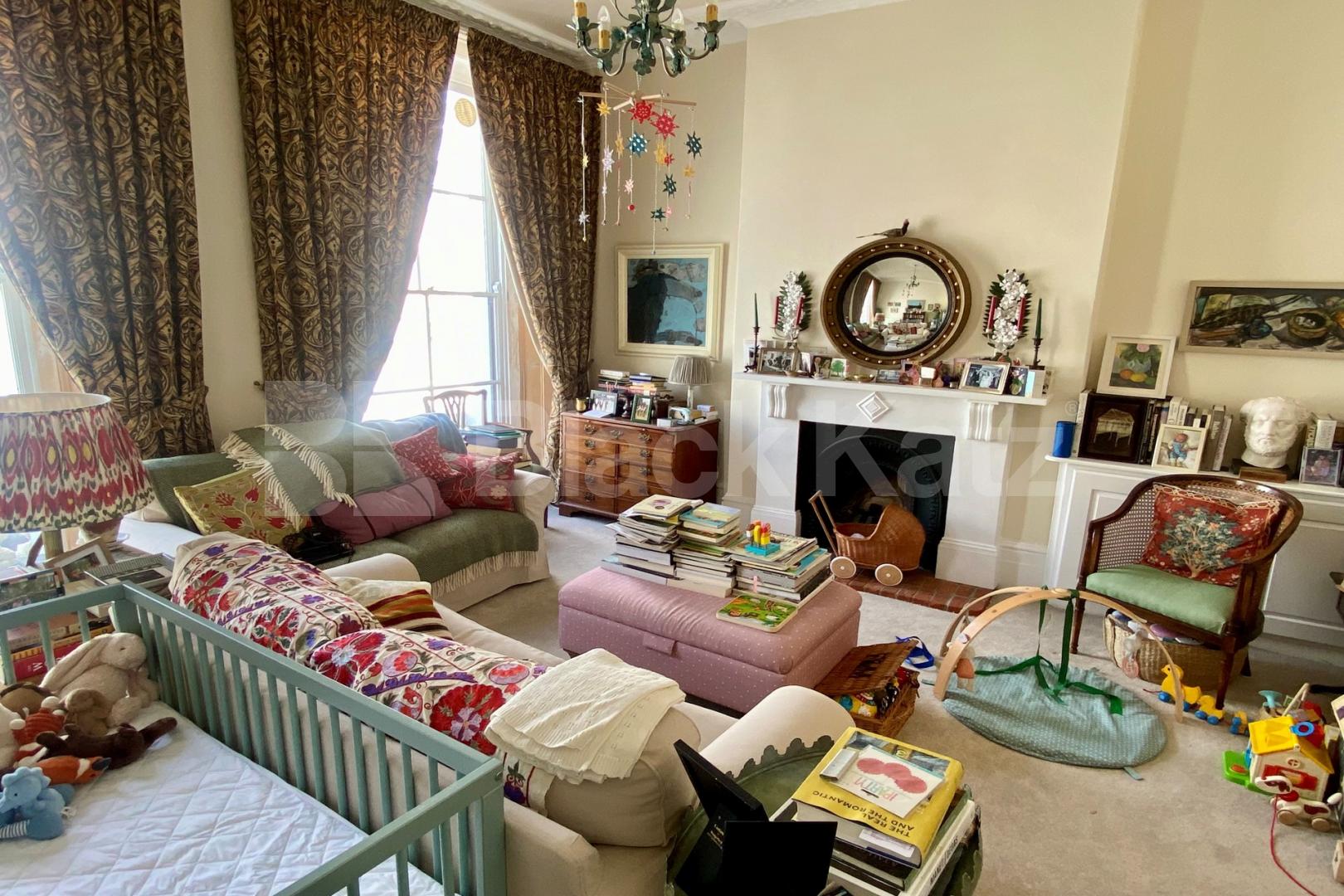 Spacious spilt level two bedroom flat beaming with character Alderney Street, Pimlico / Victoria