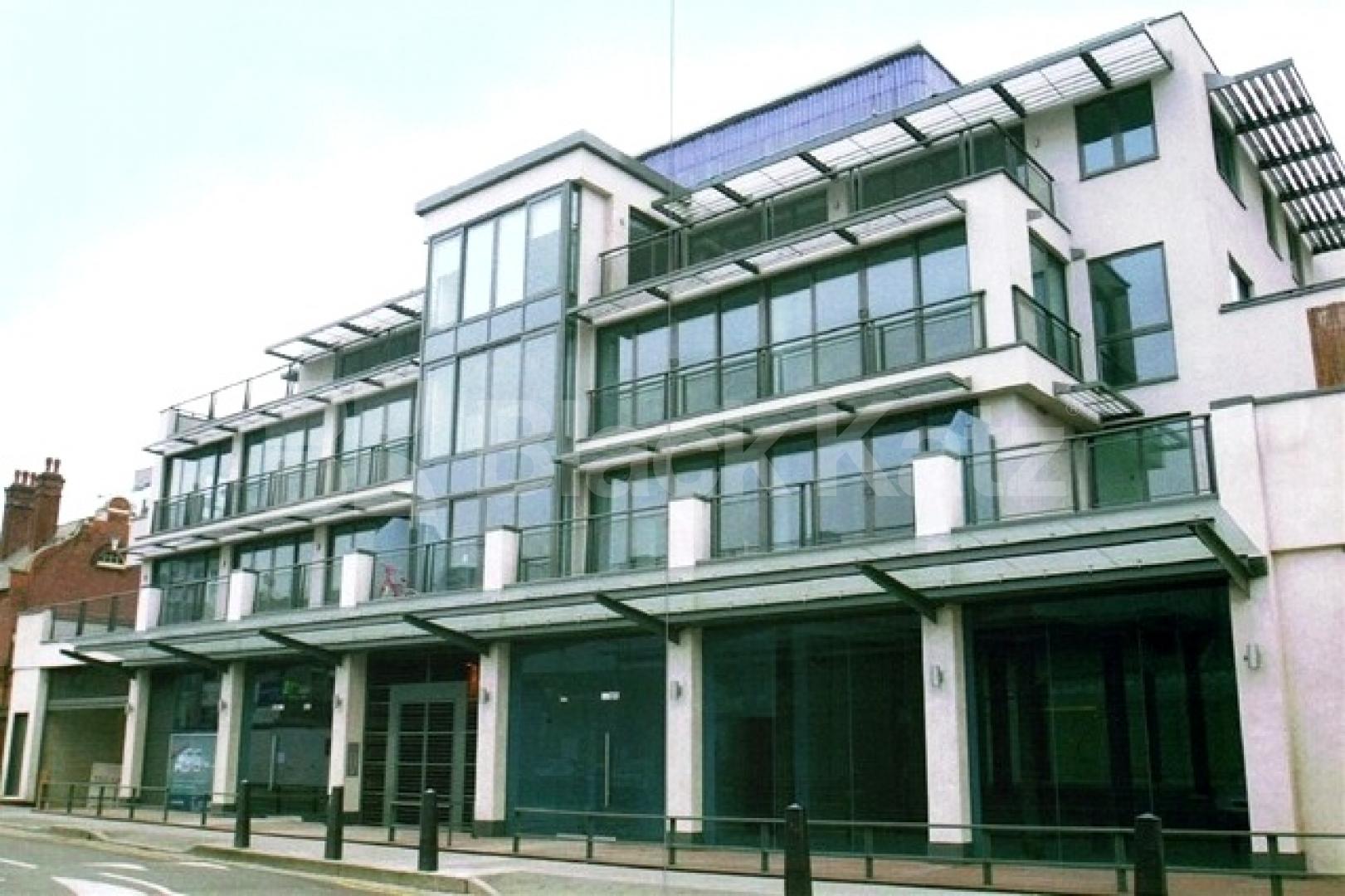 			LUXURY 3 BED 2 BATH WITH TERRACE!, 3 Bedroom, 1 bath, 1 reception Flat			 Holmes Road, KENTISH TOWN