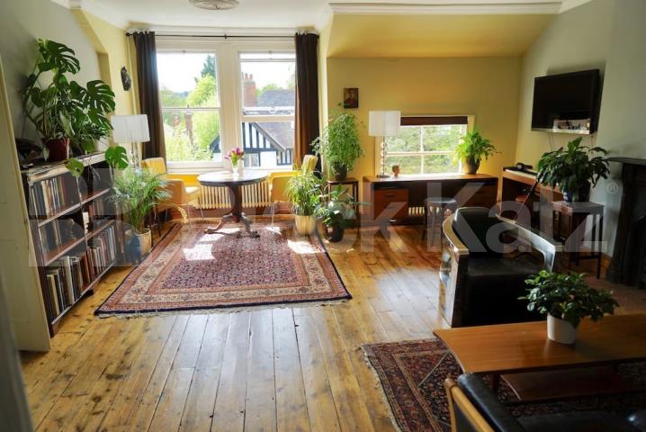 			New Instruction In Heart Of Crouch End !, 1 Bedroom, 1 bath, 1 reception Apartment			 Coolhurst Road, Crouch End / Highgate