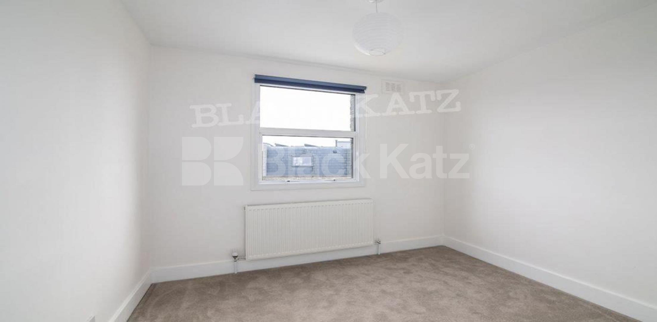Newly refurbished modern one bedroom flat located within a stones throw to Tube. Great Western Road , Westbourne Park 