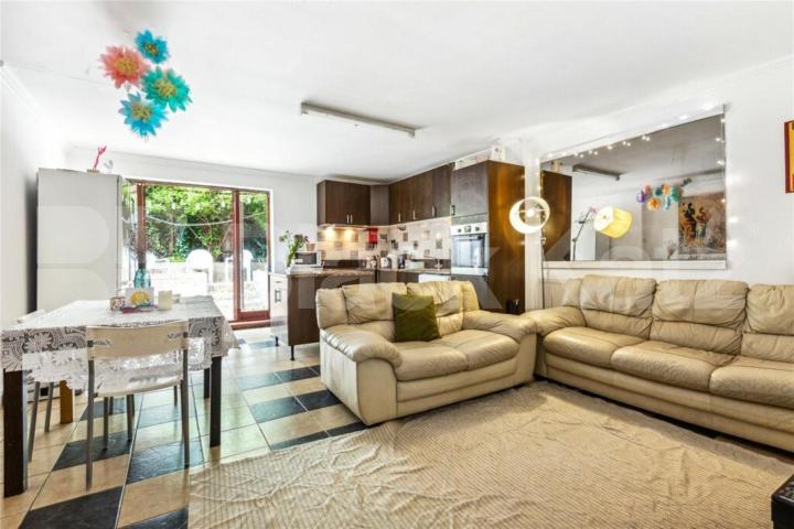 Spacious and bright four bedroom house in a great location Campsfield Road, Alexandra Palace