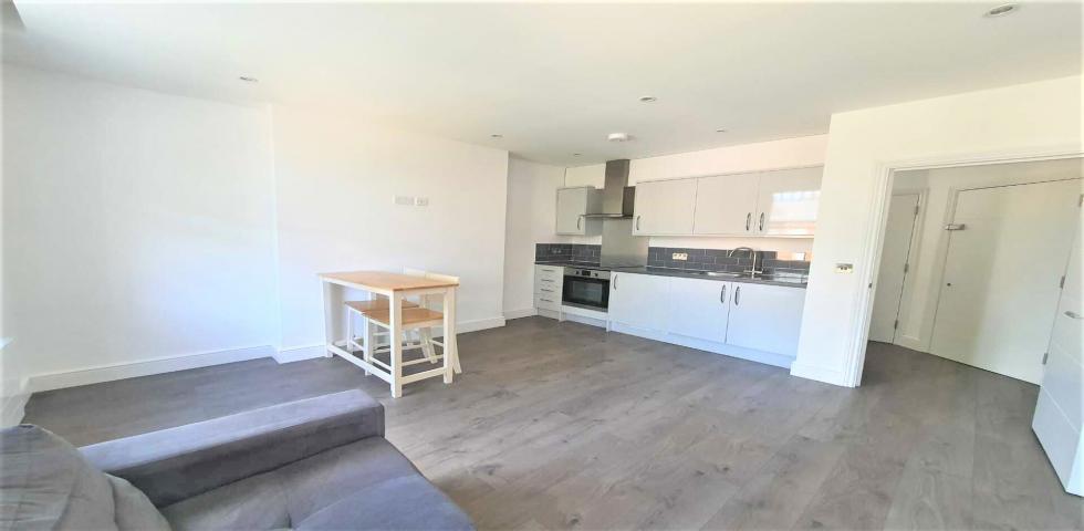 			1 Bedroom, 1 bath, 1 reception Flat			 Dartmouth Road, KILBURN/WILLESDEN GREEN