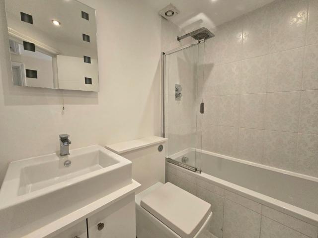 Stunning Apartment Chevening Road, Queens Park