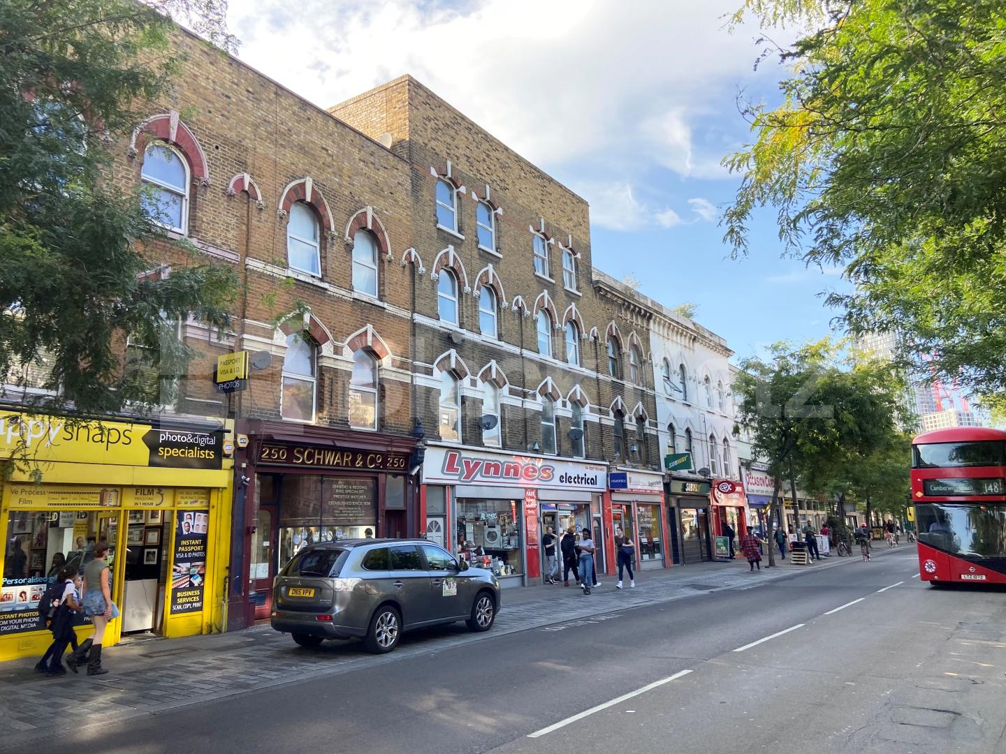 Superbly located three double bedroomed apartment  Walworth Road, Elephant and Castle