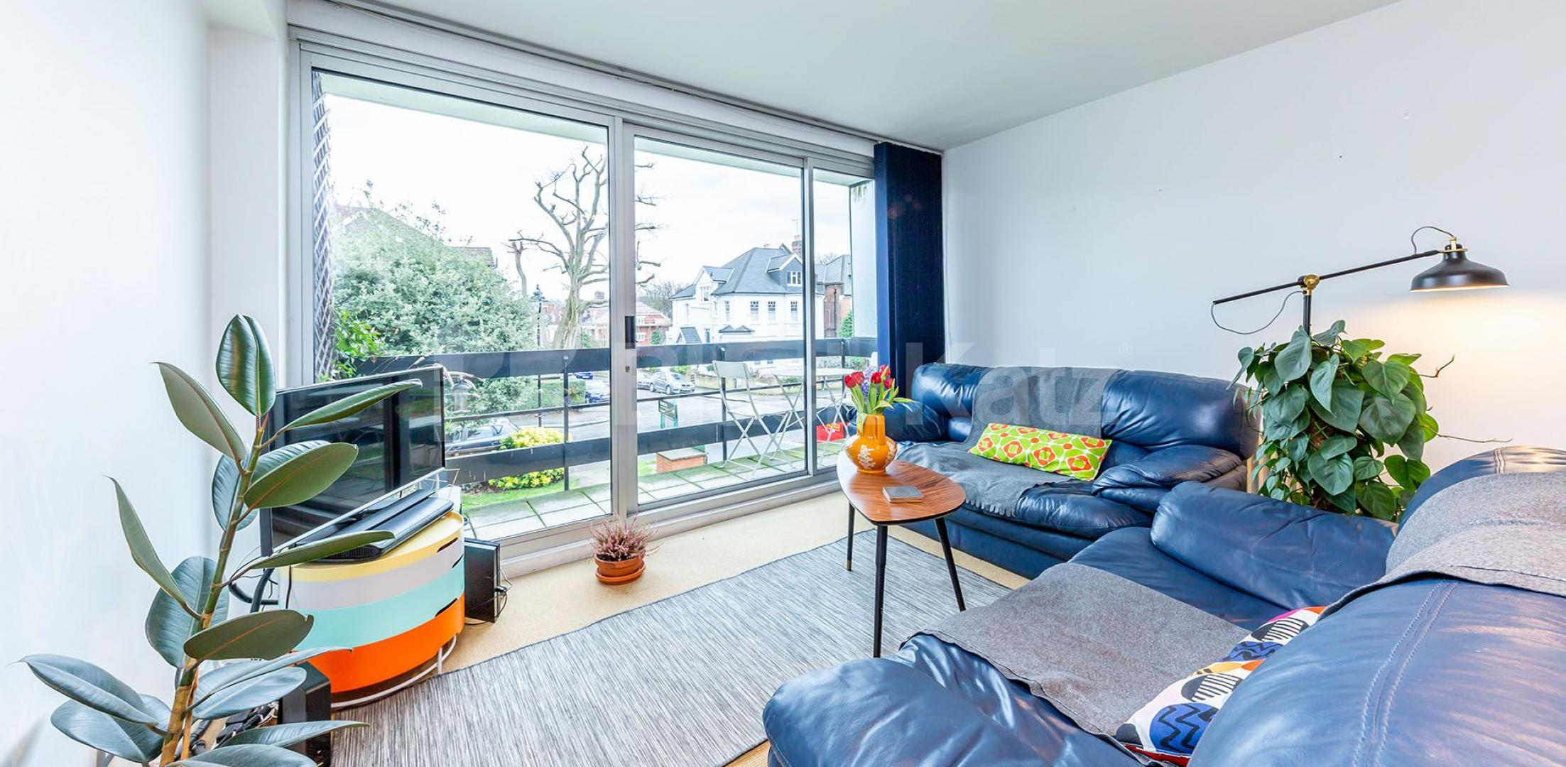 			1 Bedroom, 1 bath, 1 reception Flat			 Coolhurst Road, Crouch End