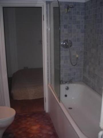 			2 Bedroom, 1 bath, 1 reception Flat			 Tasker Road, BELSIZE PARK NW3