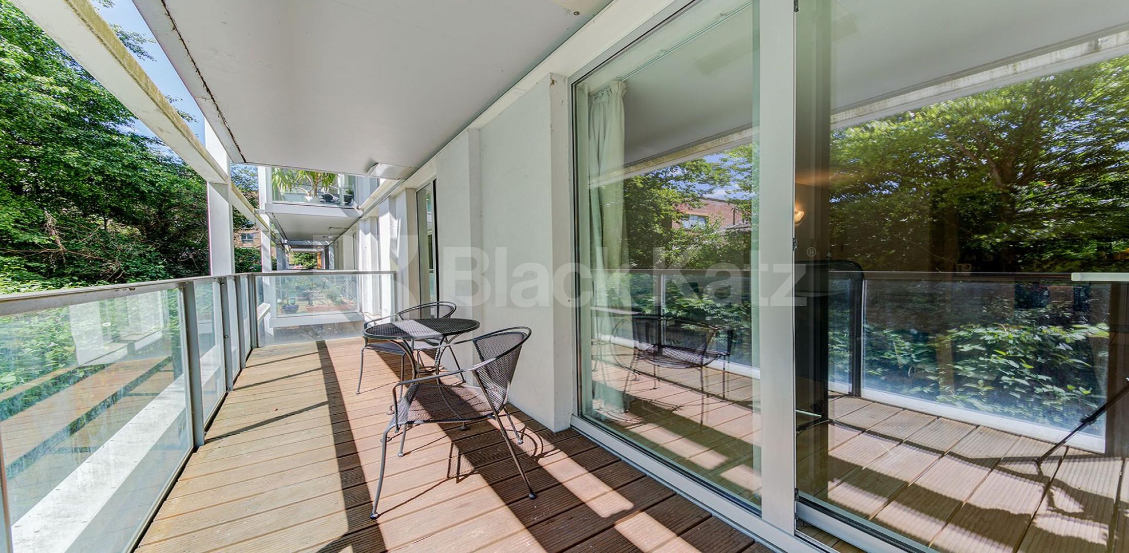 			Stunnig Private Develpment, 1 Bedroom, 1 bath, 1 reception Flat			 New River Village , Hornsey