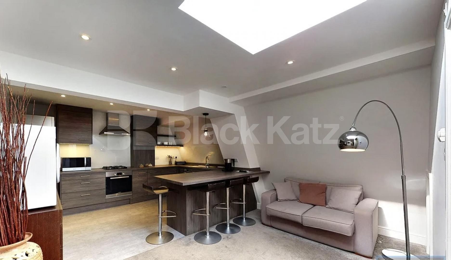 A beautifully two double bedroom apartment offering a modern and stylish living  Camden Road , Holloway