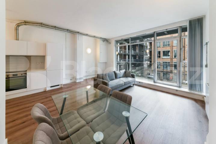 Stylish Loft Style Apartment with Balcony in a Modern Private Development Ability Plaza - Kingsland Road, Dalston
