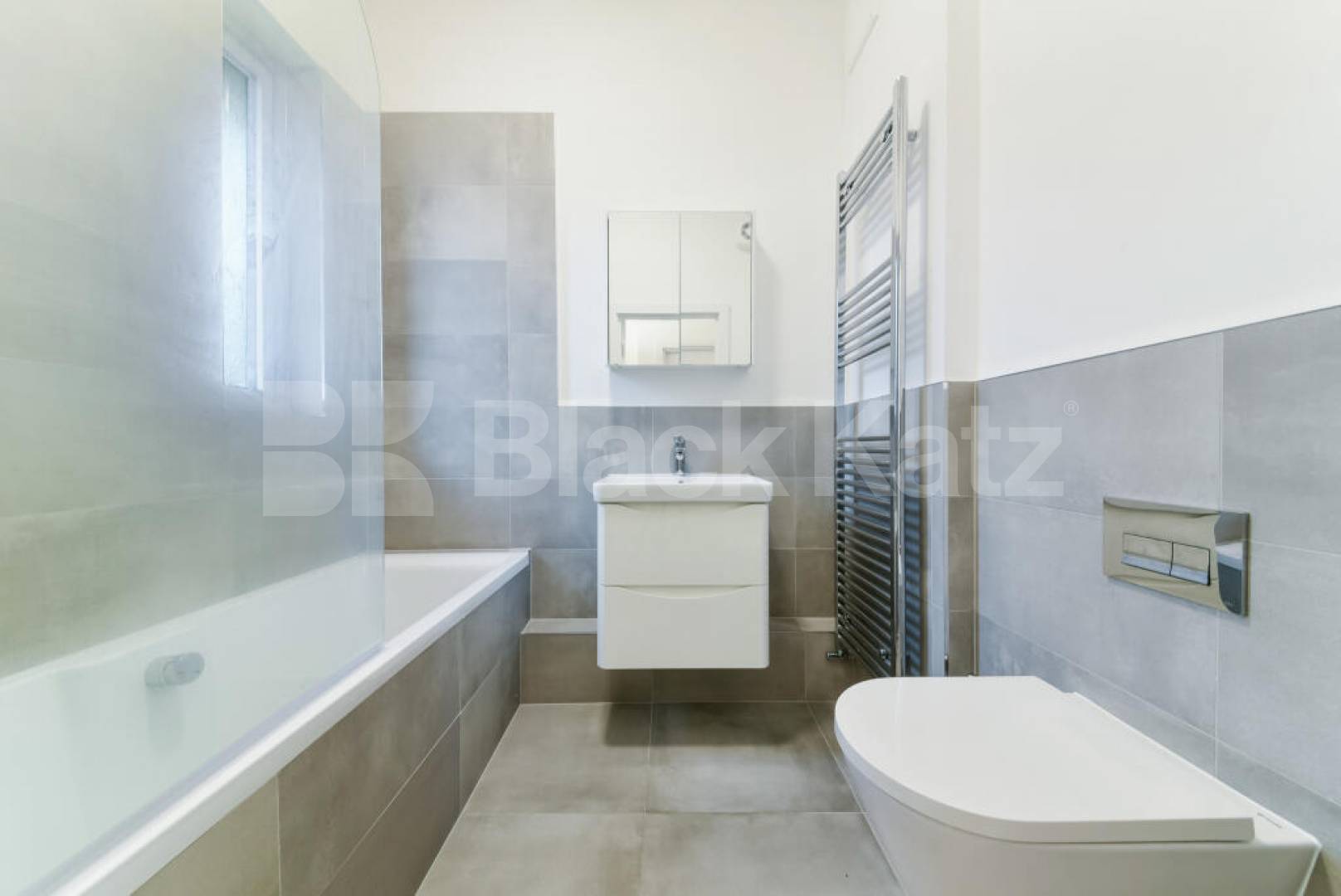 Stylish Loft Style Apartment with Balcony in a Modern Private Development Ability Plaza - Kingsland Road, Dalston